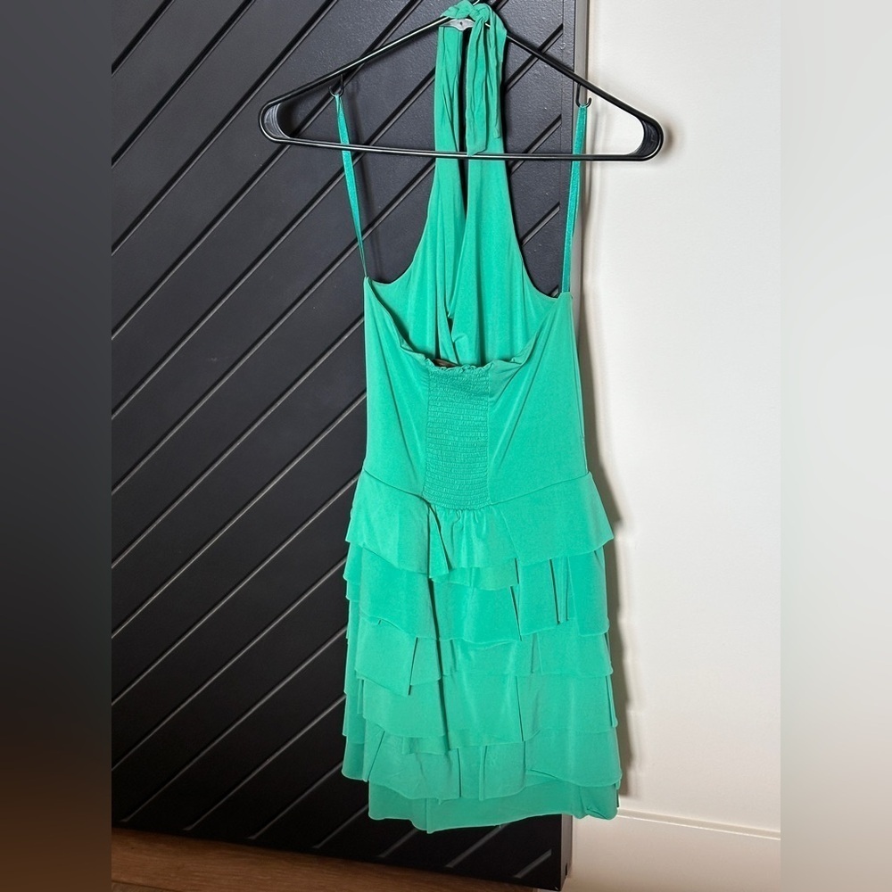 BCBGMaxAzria halter dress. Size XS. Excellent condition! - Picture 5 of 5